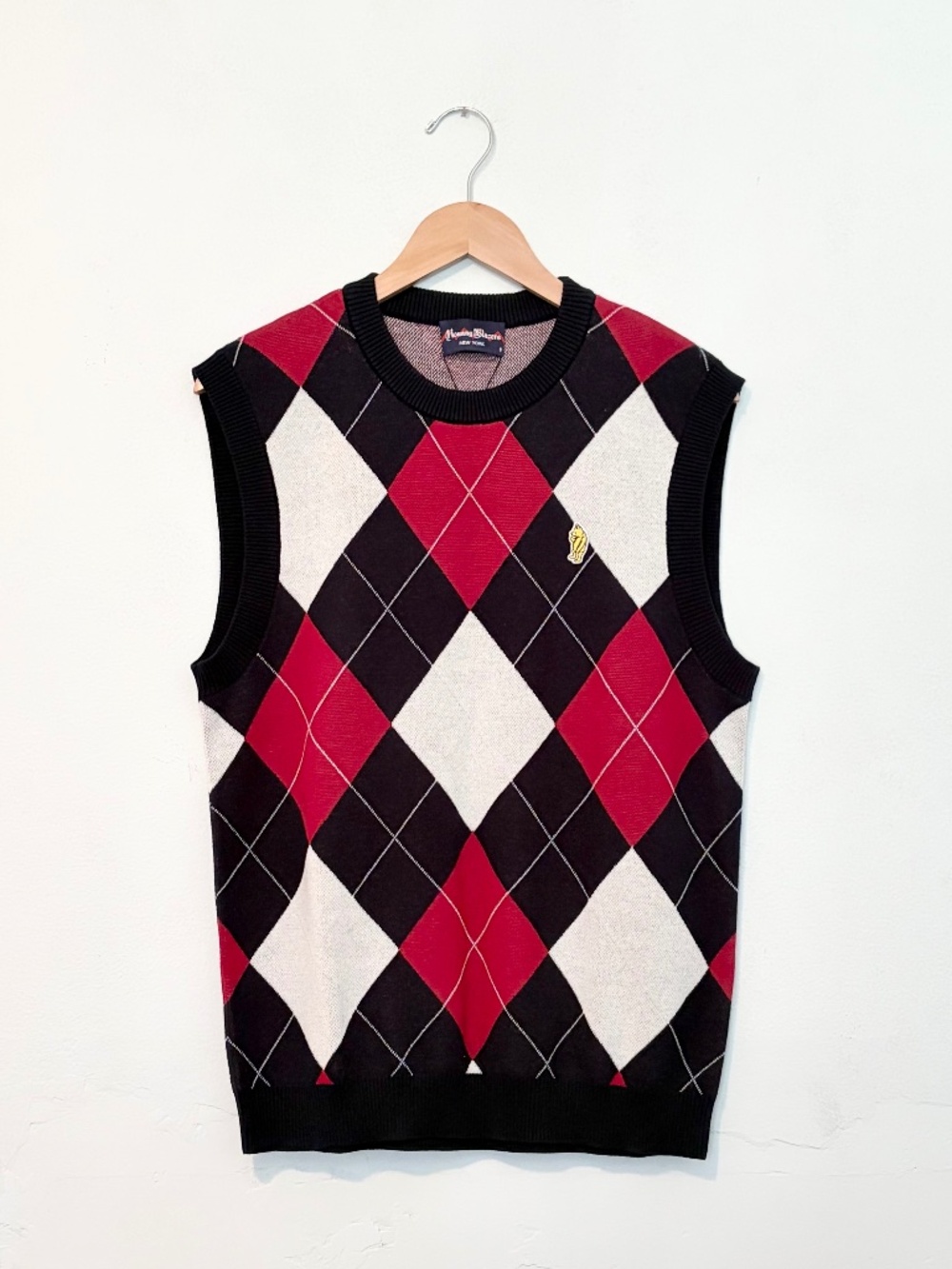 Rowing Blazers Argyle Winnie-the-Pooh Sweater Vest size S Navy/Red/White NWT